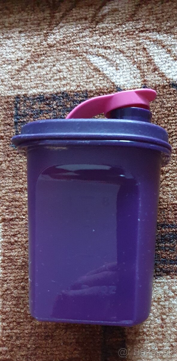 Tupperware - 2