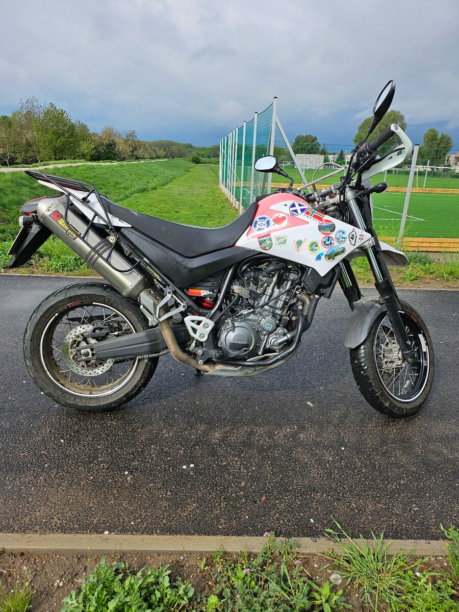 Yamaha xt660x