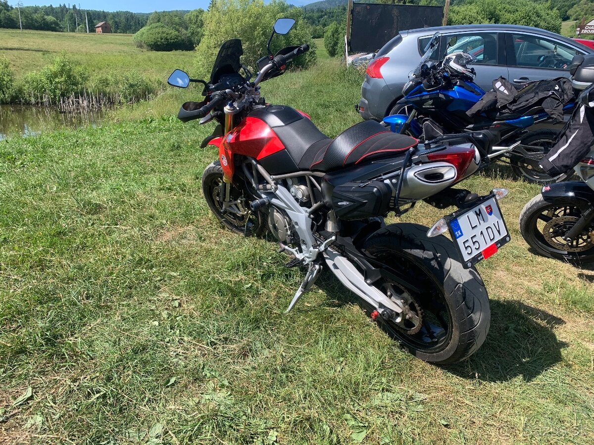 Aprilia Dorsoduro 750