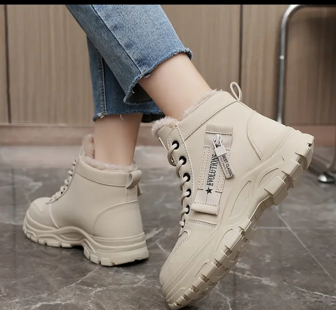 Predám zateplené dámske čižmy 37 - 2