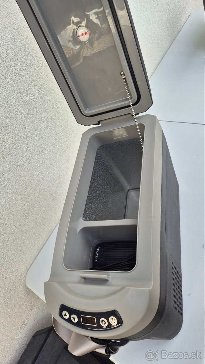 Predám Indel B TB18 12/24V 18L kompresorová autochladnička - 2