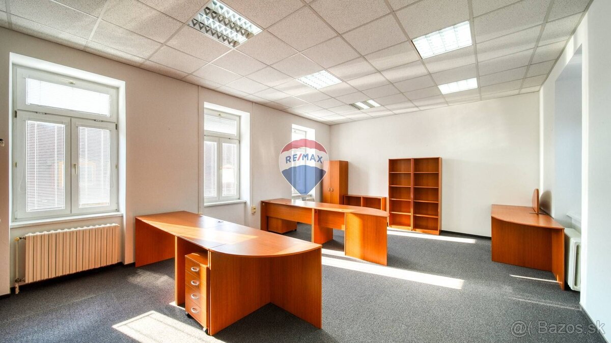 Administratívne priestory na prenájom v reprezentatívnej bud - 2