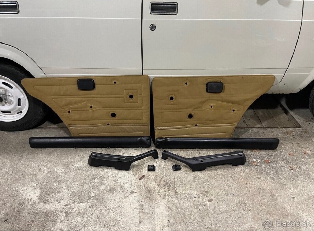 Interiér Lada 2107 sedačky + tapce - 2