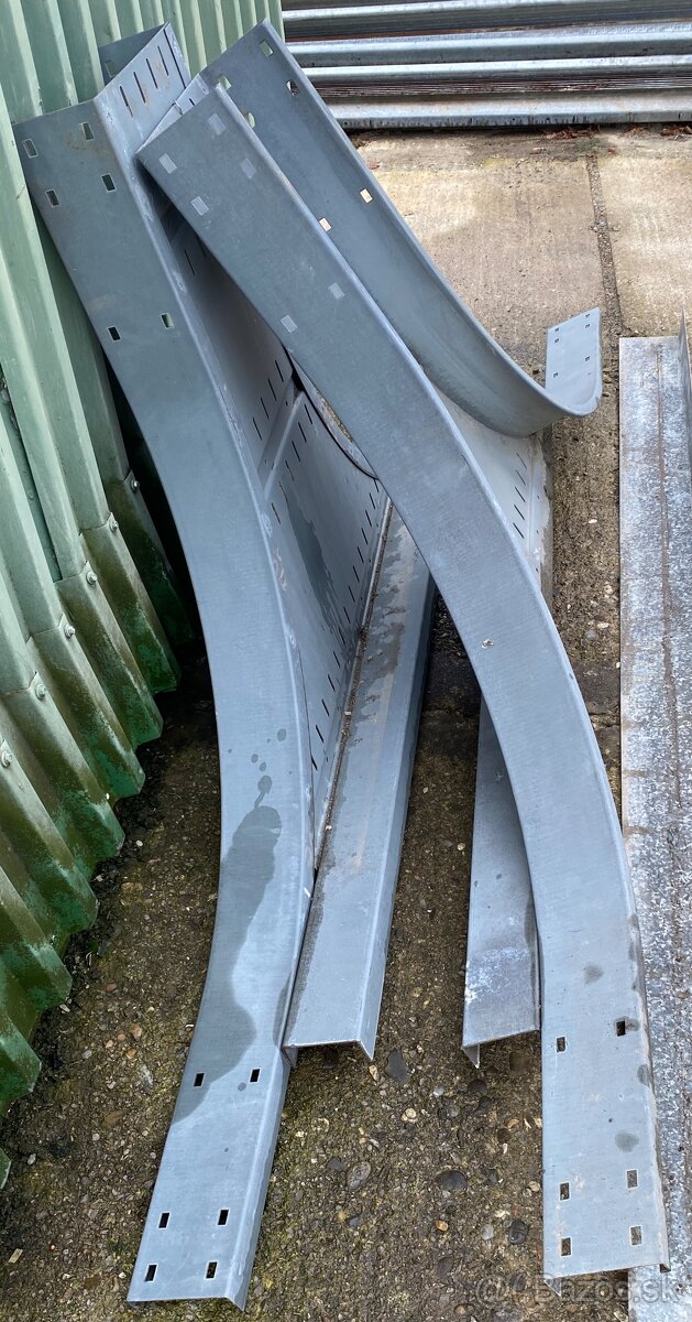 Vstavaný odbočný diel pre káblové žľaby - 2