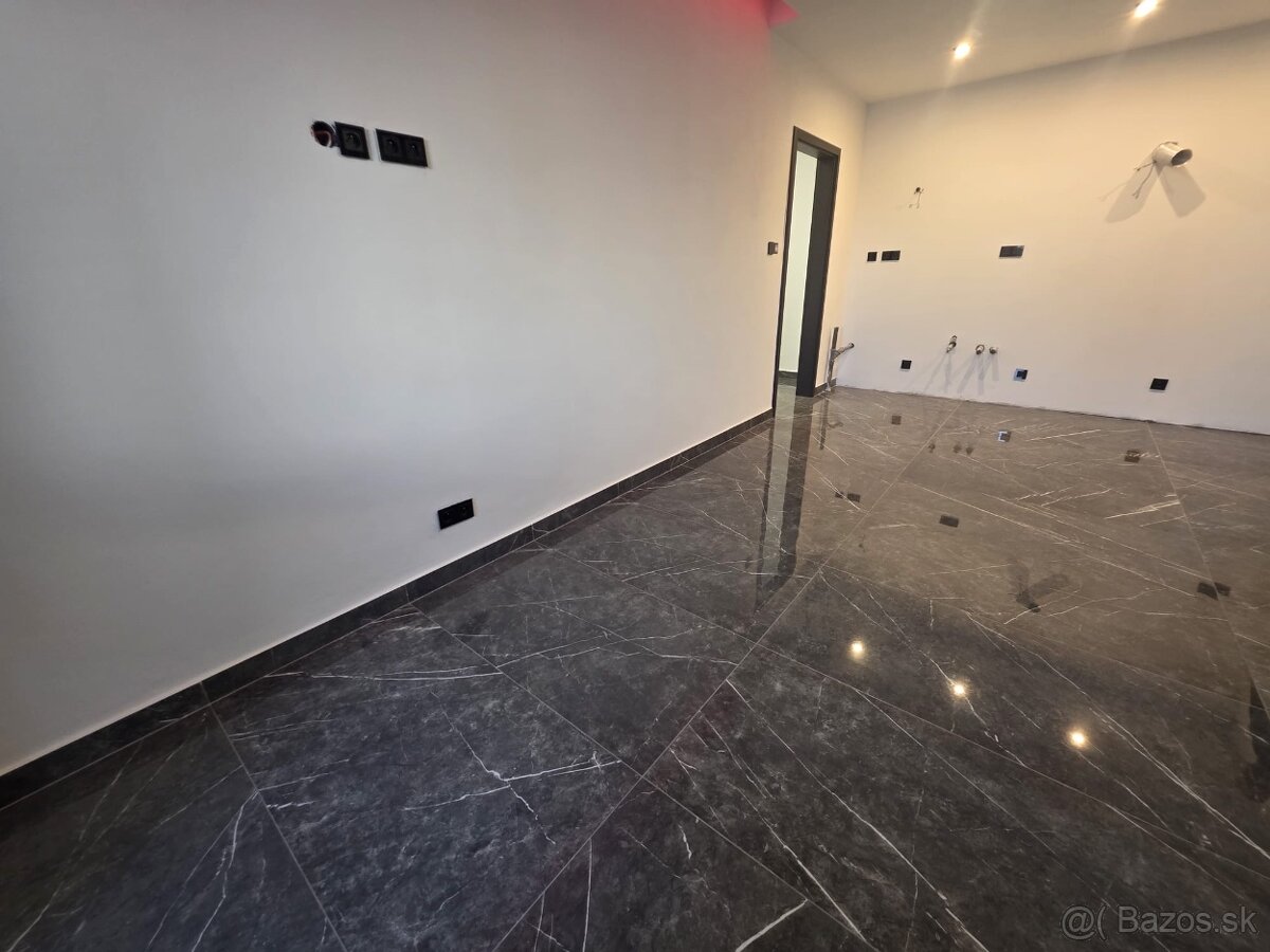 1,5 Izbovy byt nad jazerom - 2