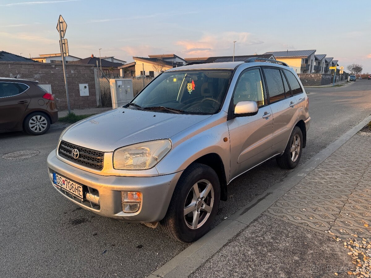 Toyota RAV4 - 2