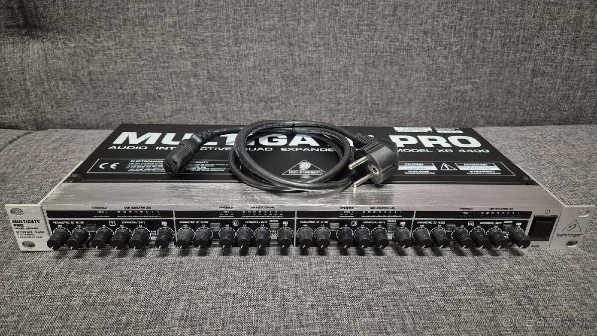 Behringer XR 4400 MULTIGATE PRO - 2