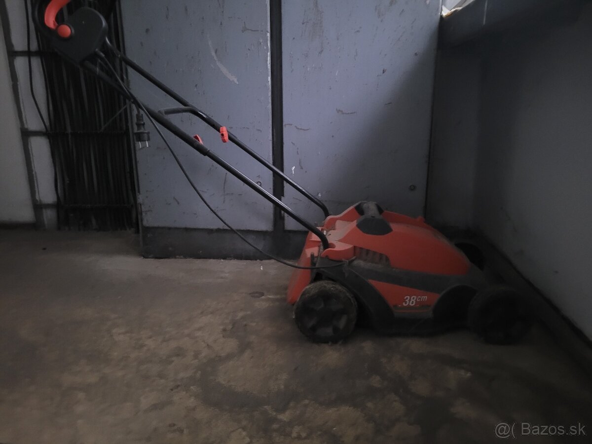 Darujem elektr.kosačku - 2