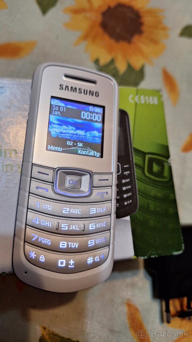 Samsung GT-E1200R - 2