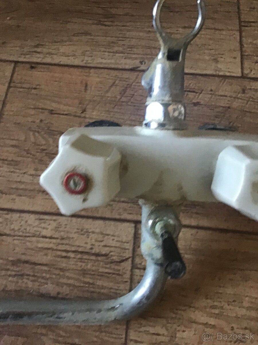 STARá KERAMICKá BATERIA NA VODU - 2