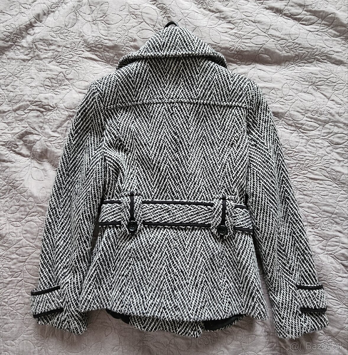 Kabát Zara, číslo M - 2