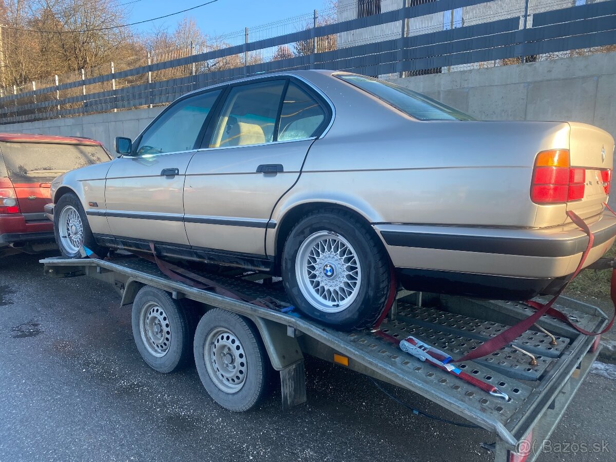 Rozpredam BMW e34 520ia - 2
