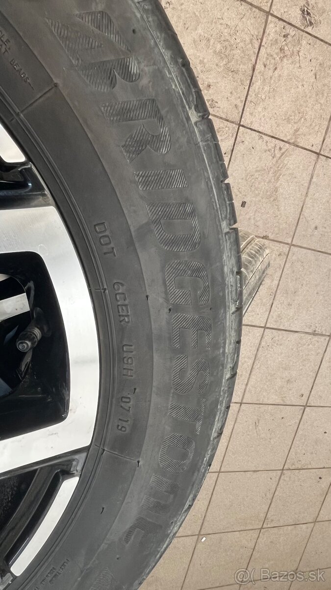 215/60R17 letne - 2