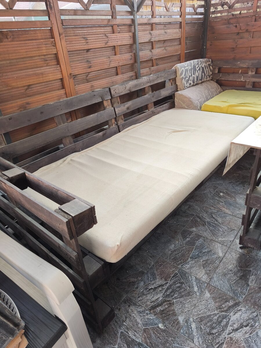 Paletové sedenie - 2