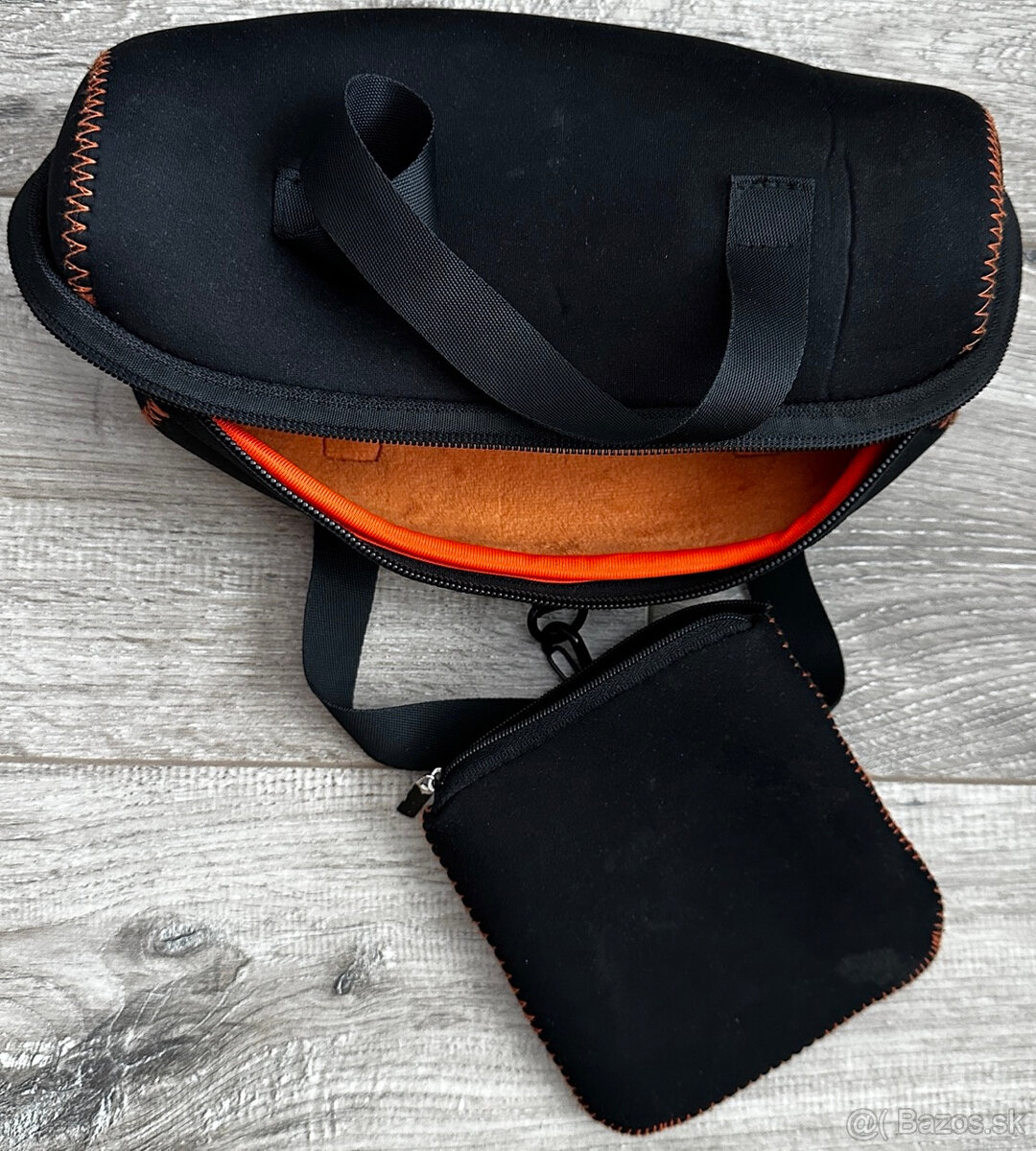 JBL Charge 5 plus obal - 2