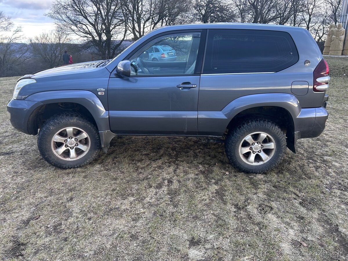 Toyota Land Cruiser - 2
