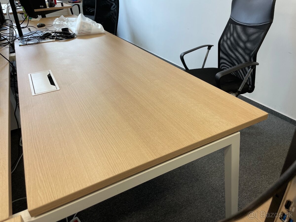 Kancelársky stôl - 2