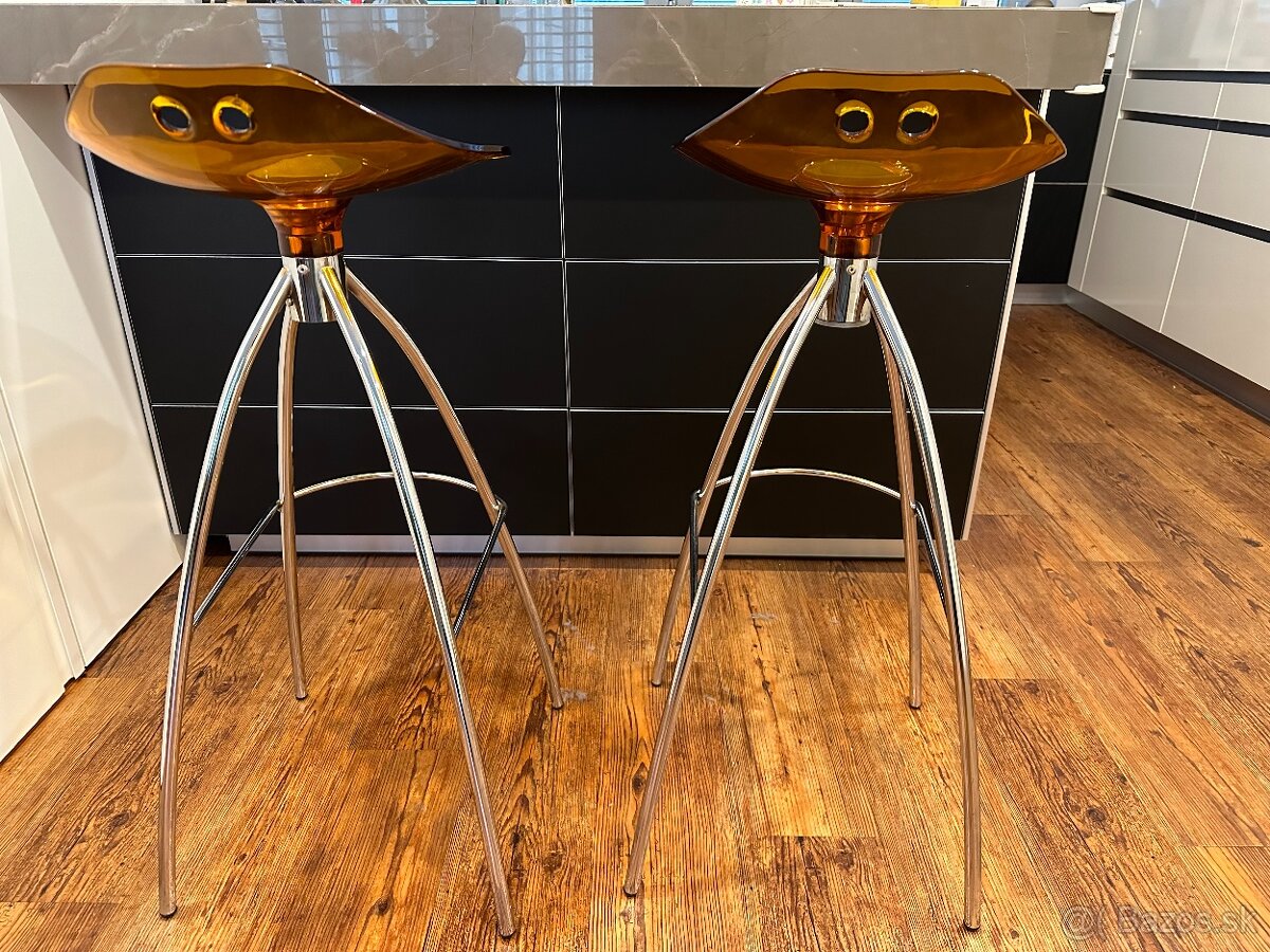 Dizajnové barové barové stoličky. - 2
