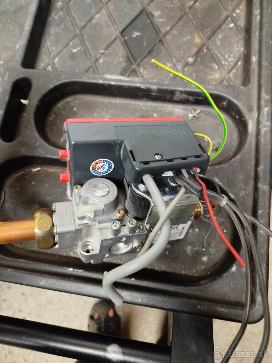 Predám riadiacu jednotku - 2