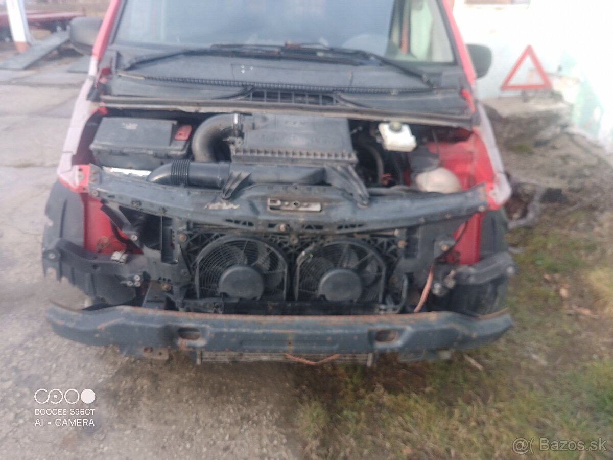 Predam náhradné diely z Mercedes vito - 2