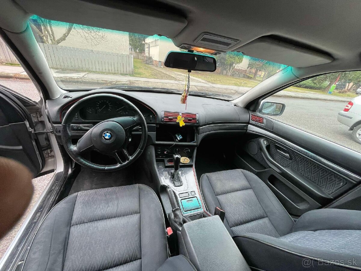 Interiér BMW e39 - 2