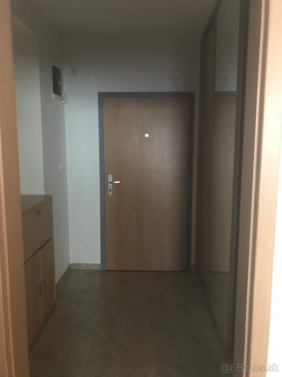 1-izbový byt prenajom Lichnerova ulica - 2