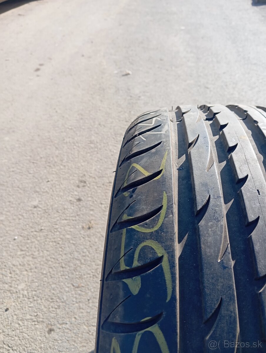 235/55r17 letné - 2