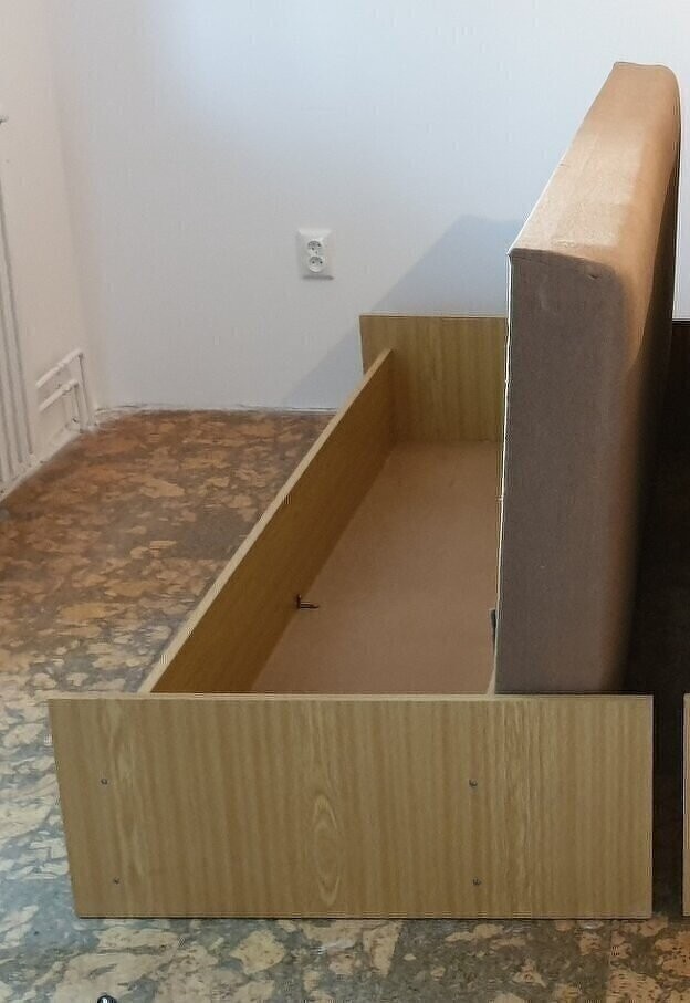 Posteľ s úložným priestorom - 2