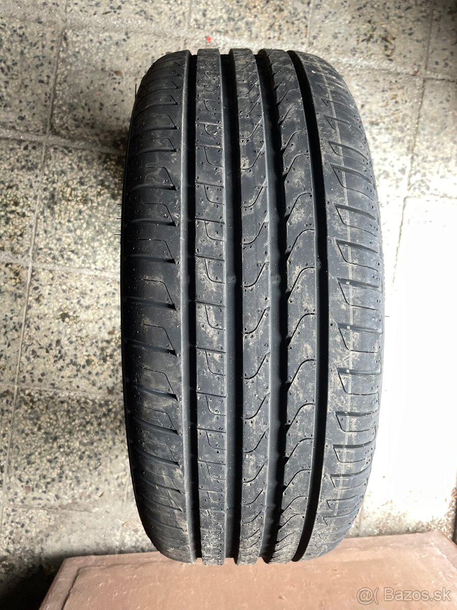 Predám letné pneu 215/45 R 18 - 2