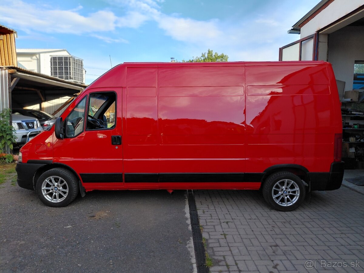 Peugeot - 2