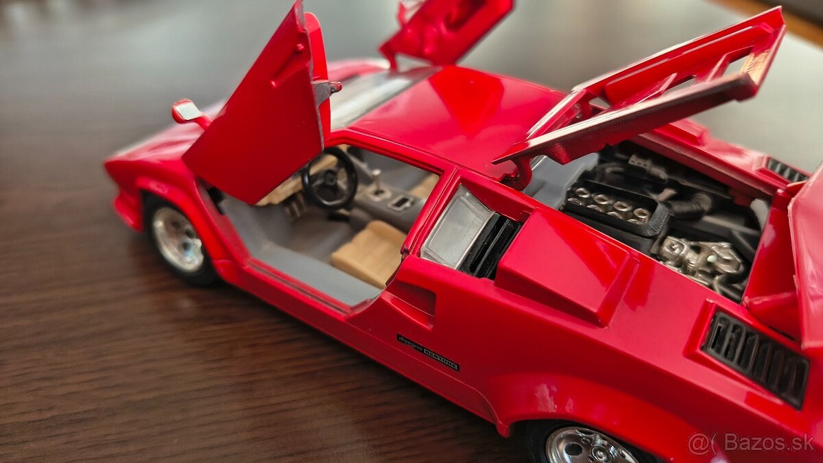 Lamborghini Countach 1:24 - 2