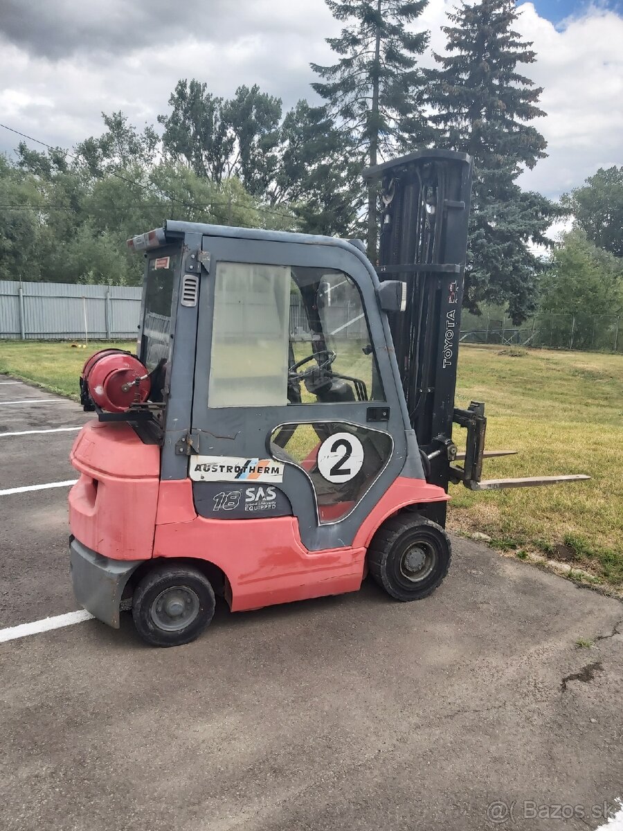 Predám VZV Toyota LPG+benzín - 2