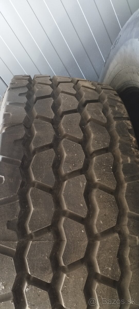 385/65 R 22.5 barum - 2