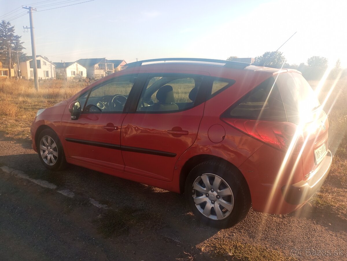 Peugeot 207 sw - 2