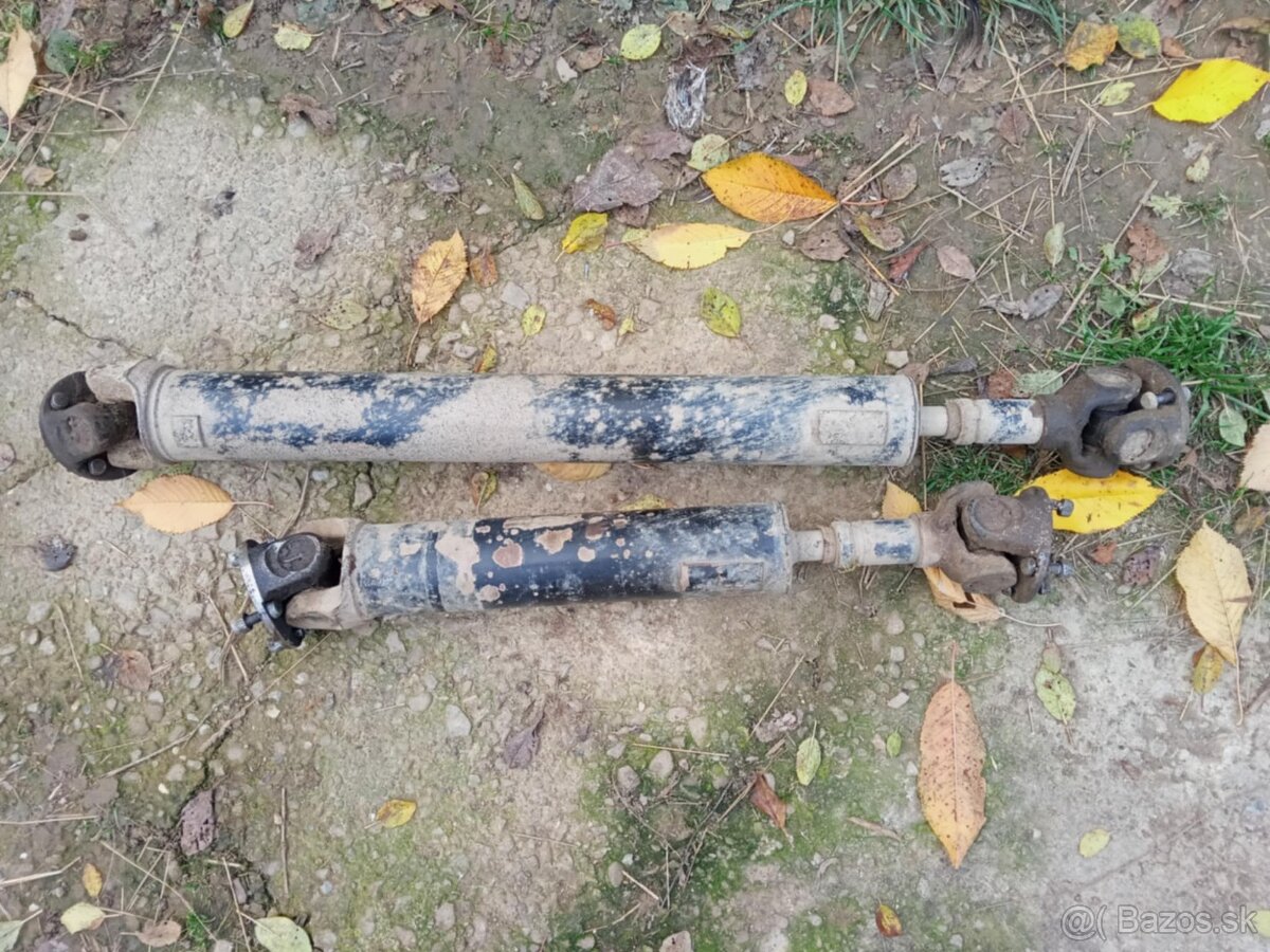 Predam nahradne diely lada niva 1.7i - 2