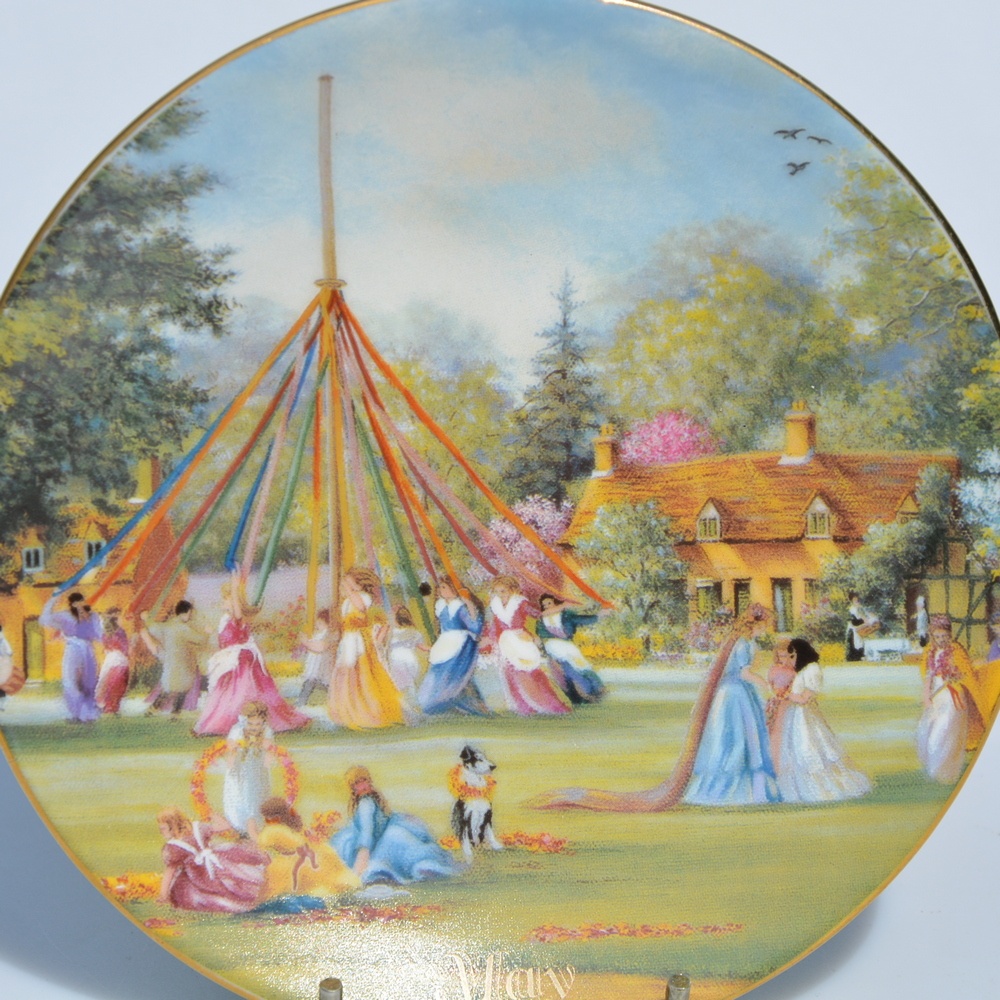 Sada - kompletná zbierka 12 mesiacov - 12 tanierov na stenu - 2