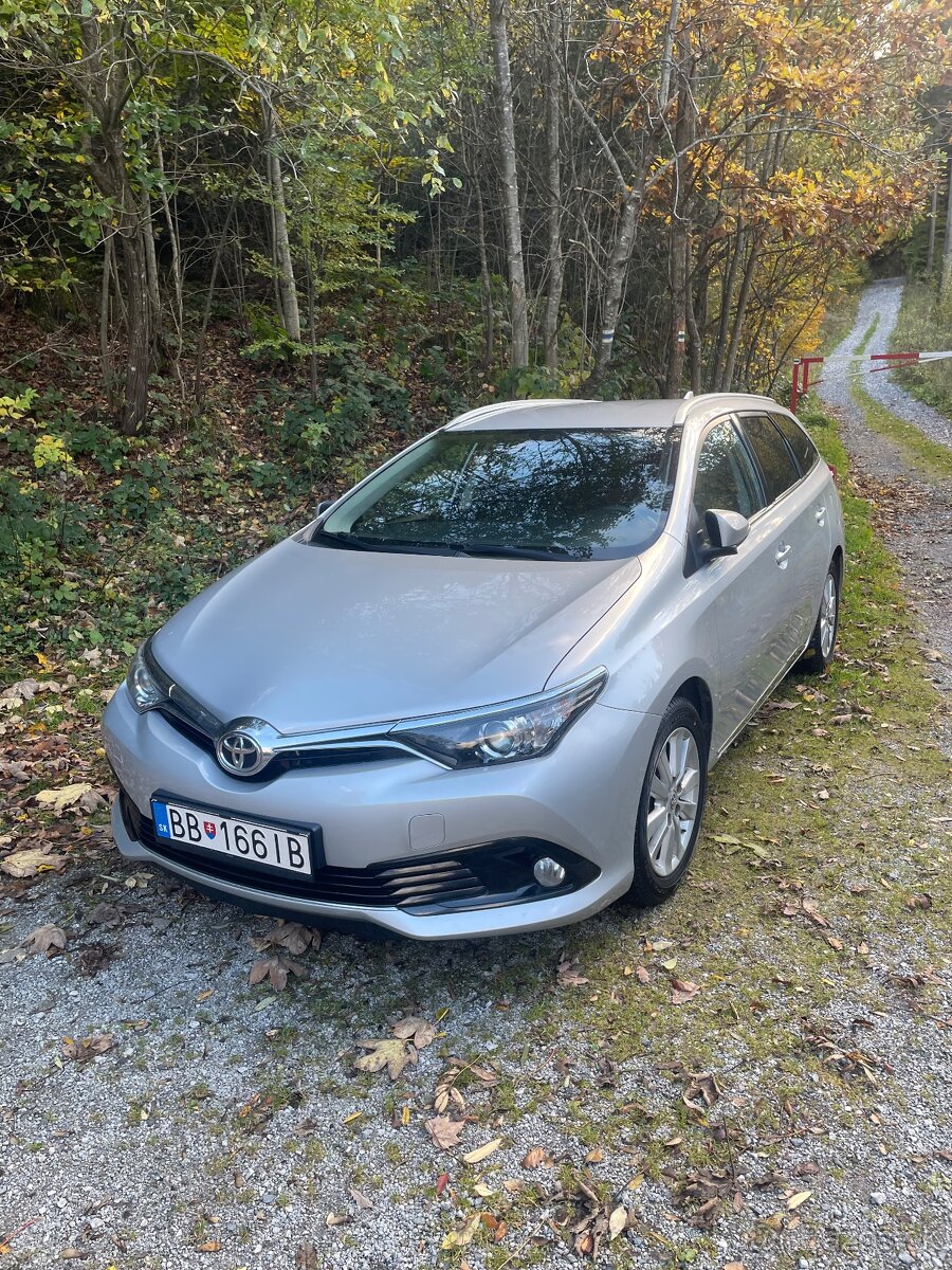 Toyota auris 1.2 turbo - 2