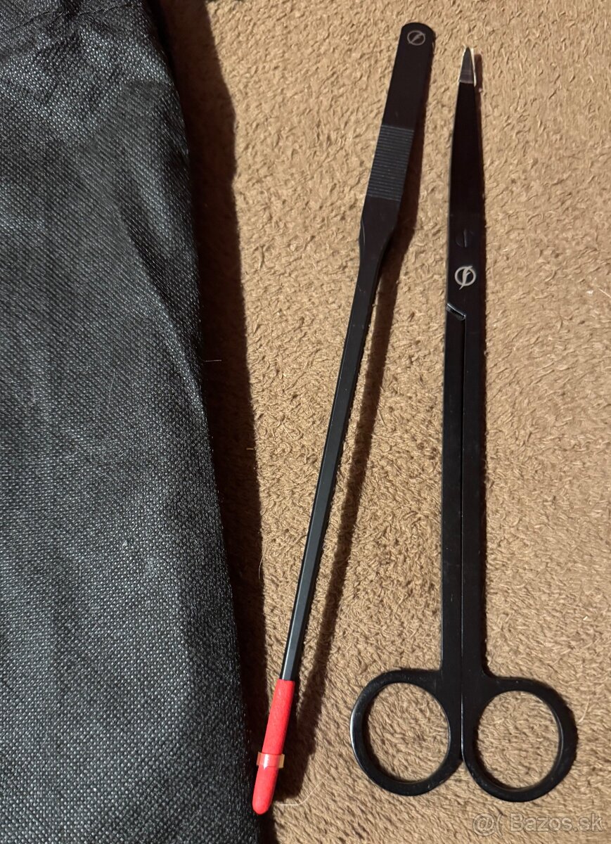Karbon noznice& pinzeta =15€ - 2