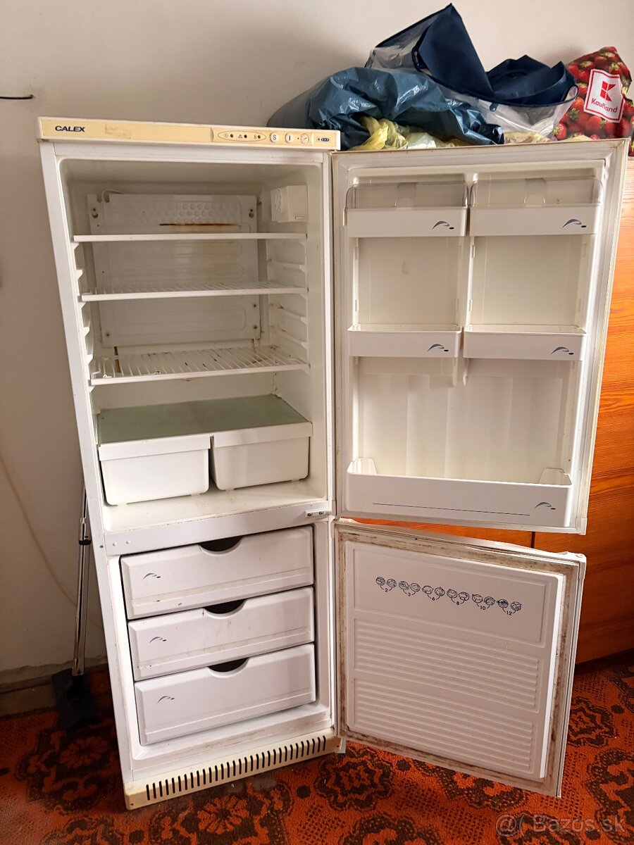 Chladnička s mrazničkou - 2