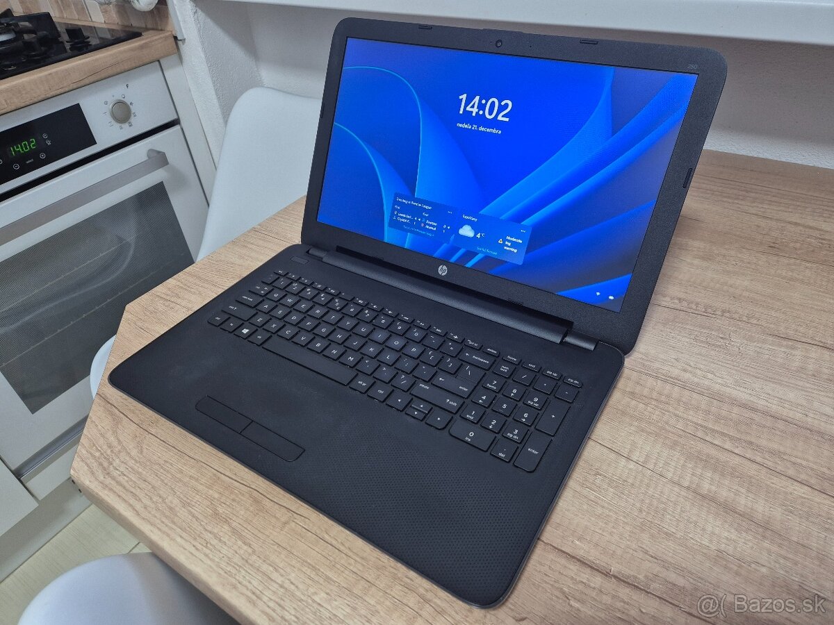 HP 250 G4 /Intel Core i5-6200U/8GB RAM/HD/256GB SSD - 2