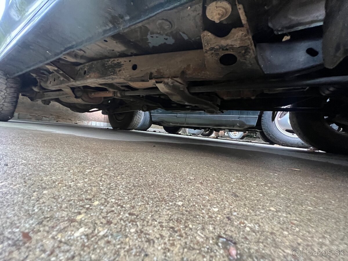 Mitsubishi Pajero 2.5TD Wagon - 2