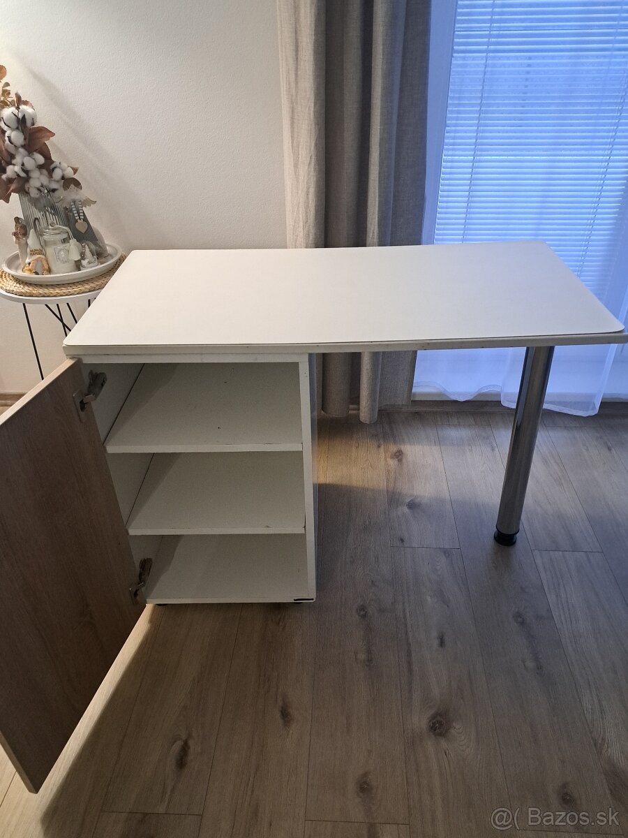 Písací stôl - 2