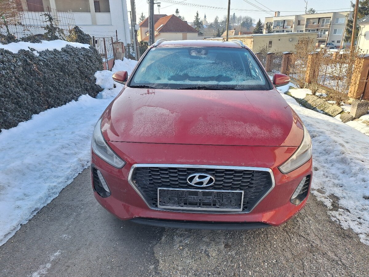 HYUNDAI I30 1.4 BENZÍN ROK 2018 - 2