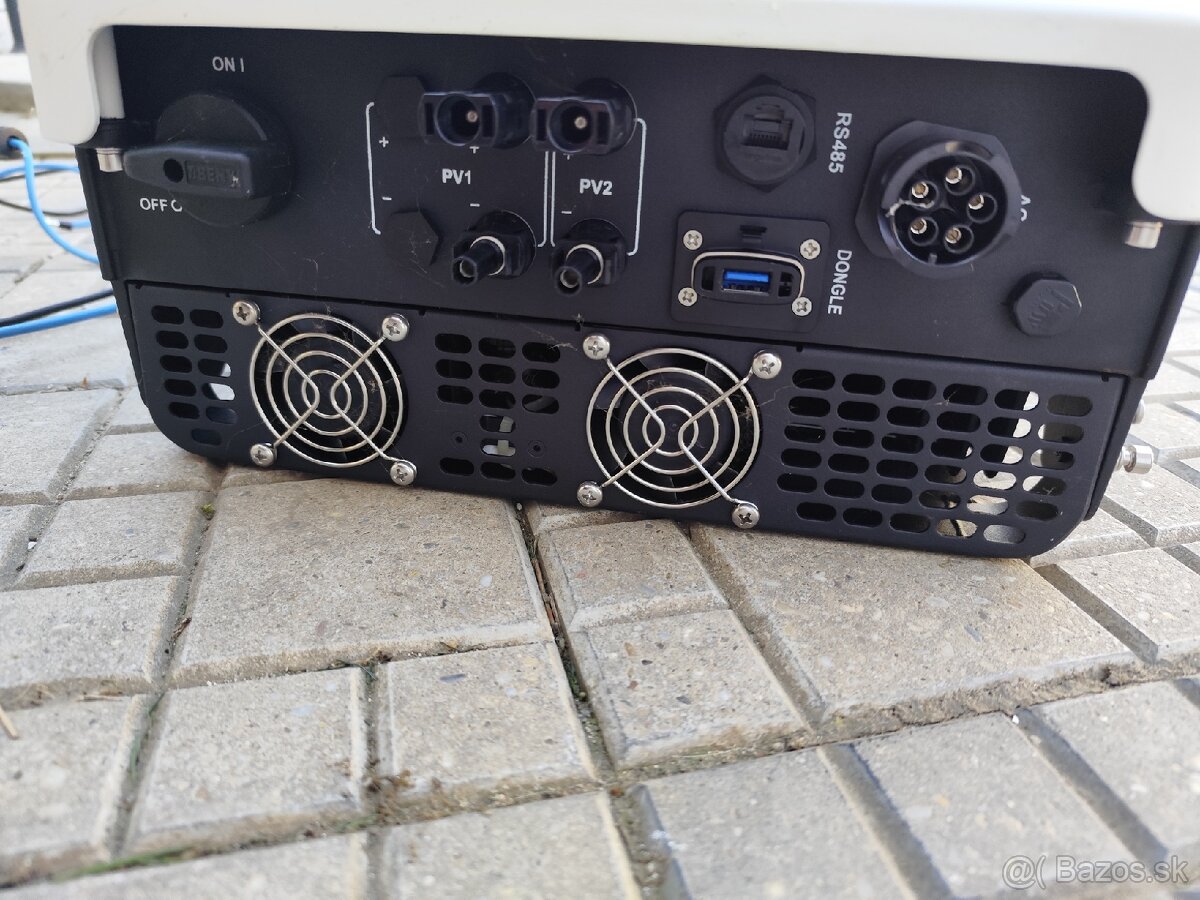 Predám 3fazovy menič Solax X3-MIC-10K-G2 - 2