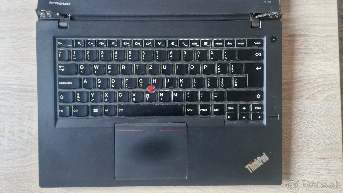 ThinkPad T440 funkcny - 4GB,320GB,WIN10, na nahradne diely - 2