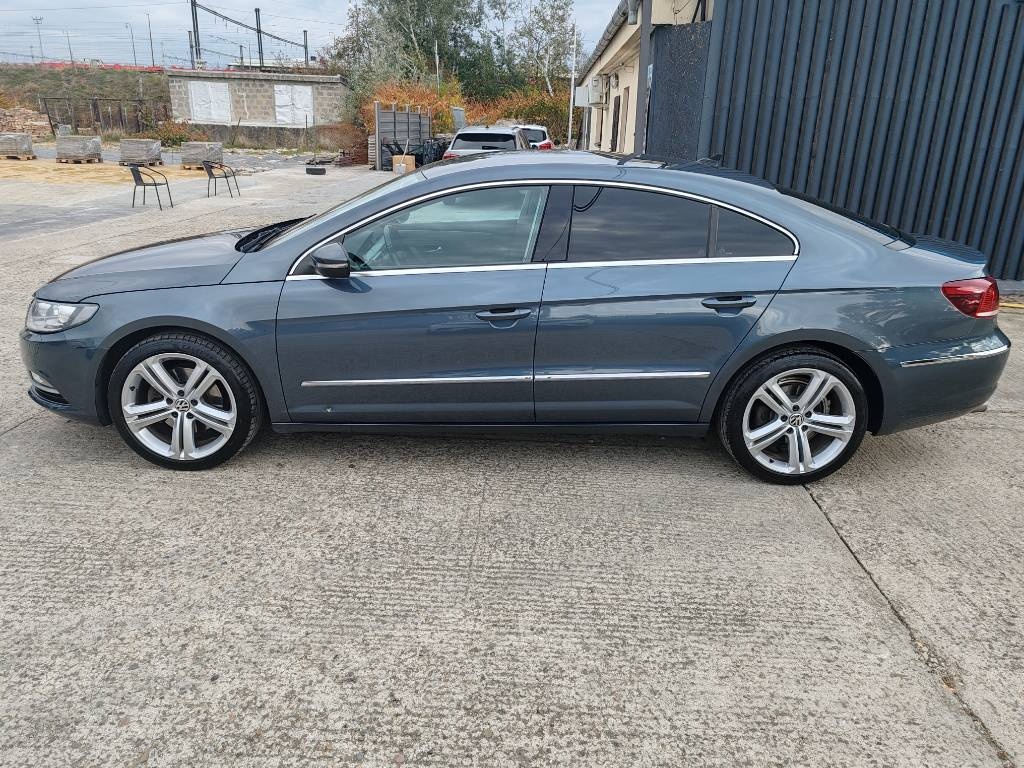 Volkswagen Passat CC 2.0 TDI 170k 4Motion DSG - 2