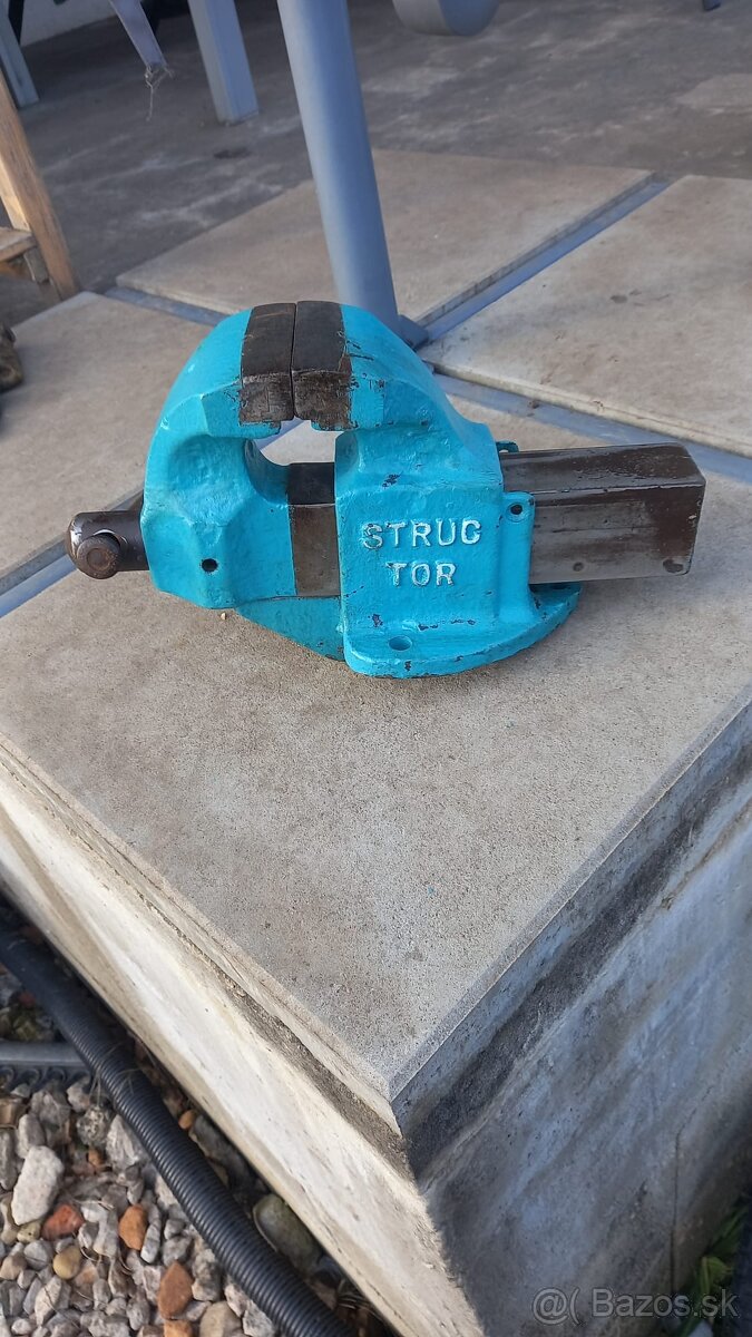 Predám zverák Structor - 2