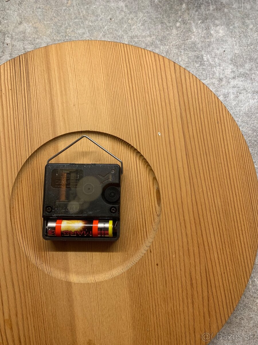 Drevene hodiny quartz - 2