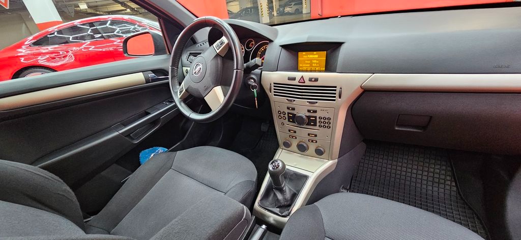 Opel Astra ST Combi 74kw Manuál 1.7 CDTi - 2