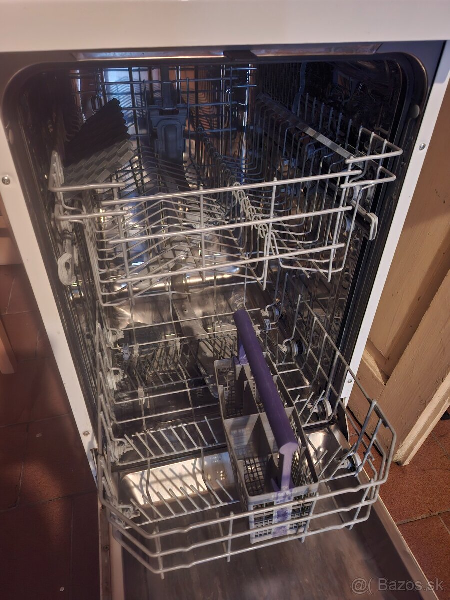Umývačka riadu Beko - 2